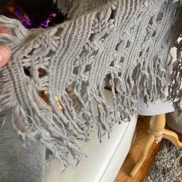 Shawl like scarf - Picture 4 of 8